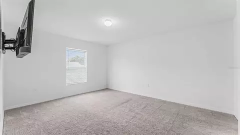 Bedroom - 2048 Winding River Cv, Bartow, FL 33830 photo 2 of 8