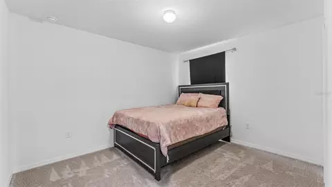 Bedroom - 2048 Winding River Cv, Bartow, FL 33830 photo 7 of 8