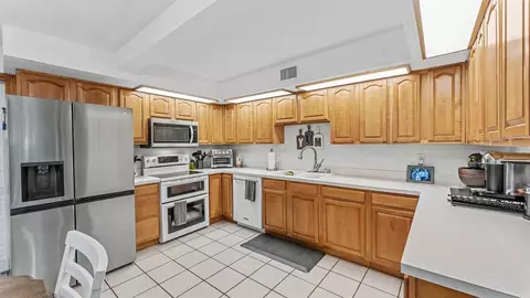 Kitchen - 680 Sunset Dr, Bartow, FL 33830 photo 2 of 5