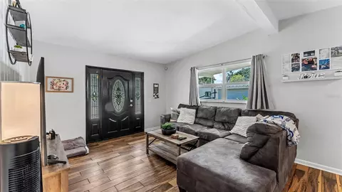 Entry Way - 680 Sunset Dr, Bartow, FL 33830 photo 1 of 3