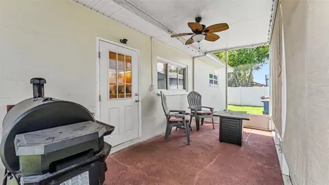 Exterior - 680 Sunset Dr, Bartow, FL 33830 photo 4 of 8