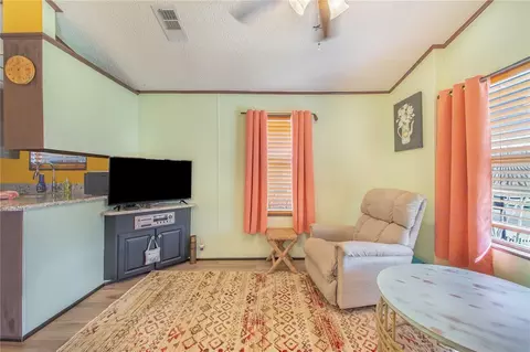 Living - 475 Pine Loop, Frostproof, FL 33843 photo 4 of 4