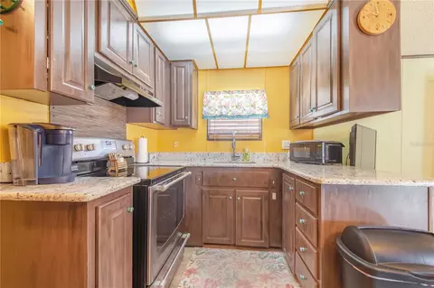 Kitchen - 475 Pine Loop, Frostproof, FL 33843 photo 1 of 2