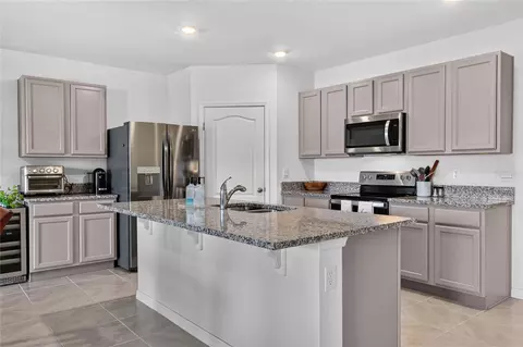 Kitchen - 3645 Diving Dove Ln, Bartow, FL 33830 photo 5 of 5