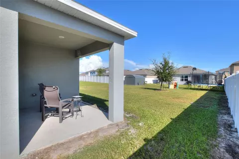 Exterior - 3645 Diving Dove Ln, Bartow, FL 33830 photo 7 of 9