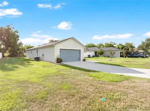 Exterior - 1185 Fairview Ave, Bartow, FL 33830 photo 4 of 7