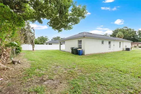 Exterior - 1185 Fairview Ave, Bartow, FL 33830 photo 2 of 7