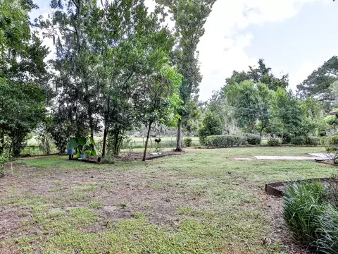 Exterior - 6103 Sky Flower Ct, Bartow, FL 33830 photo 5 of 9
