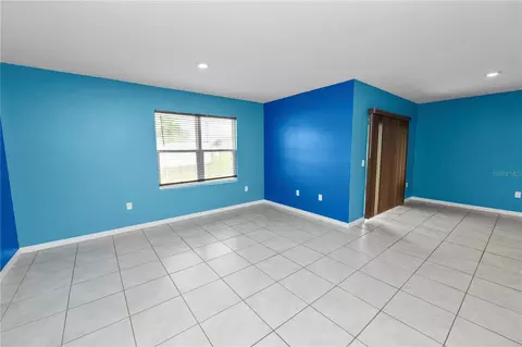 Living - 1810 Eagle Hammock Blvd, Eagle Lake, FL 33839 photo 1 of 5