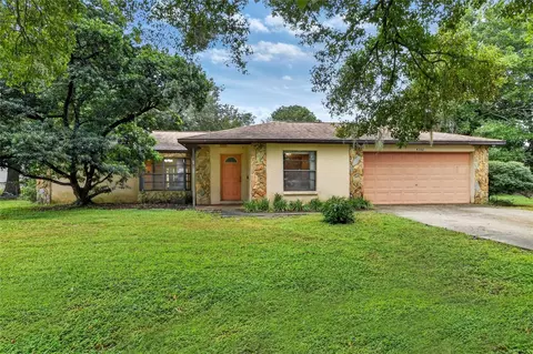 4702 Charro Ln, Plant City, FL 33565