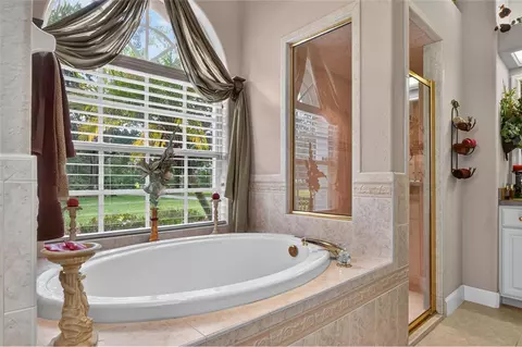 Bath - 4401 Chambliss Rd, Winter Haven, FL 33884 photo 1 of 3