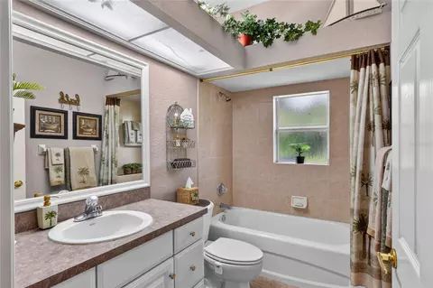 Bath - 4401 Chambliss Rd, Winter Haven, FL 33884 photo 3 of 3
