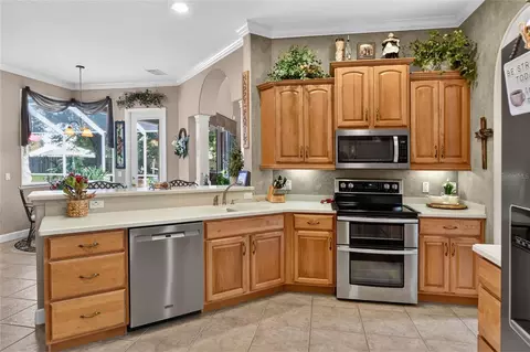 Kitchen - 4401 Chambliss Rd, Winter Haven, FL 33884 photo 2 of 2