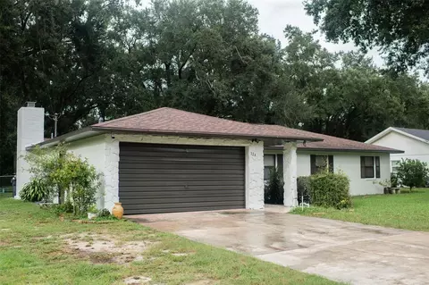 124 N Pointe Dr, Auburndale, FL 33823
