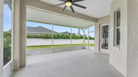 Exterior - 274 Ruby Lake Ln, Winter Haven, FL 33884 photo 4 of 7