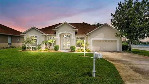 Exterior - 274 Ruby Lake Ln, Winter Haven, FL 33884 photo 3 of 7