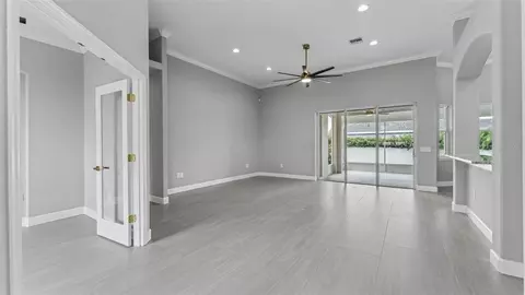 Living - 274 Ruby Lake Ln, Winter Haven, FL 33884 photo 2 of 6