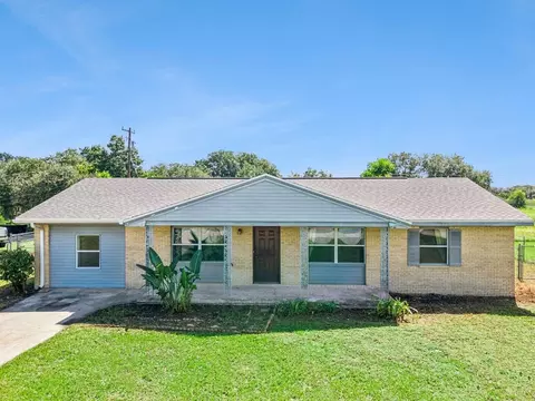 842 Blackwood Dr, Lake Wales, FL 33898