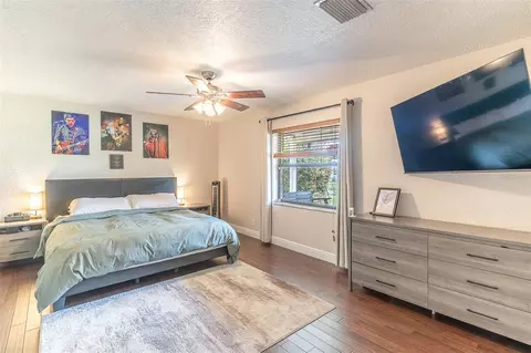 Bedroom - 1290 E Gilbert St, Bartow, FL 33830 photo 1 of 3