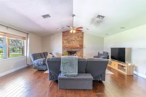 Living - 1290 E Gilbert St, Bartow, FL 33830 photo 2 of 4