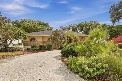 Exterior - 557 Sutton Rd, Auburndale, FL 33823 photo 5 of 14