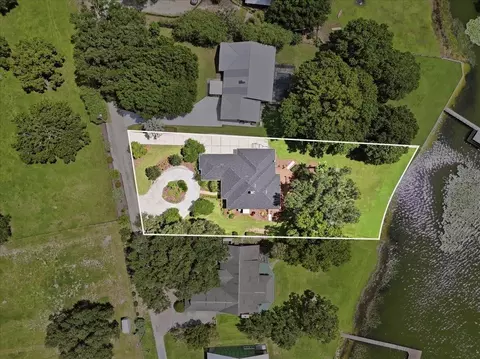 View/Area - 557 Sutton Rd, Auburndale, FL 33823 photo 2 of 5