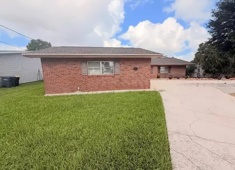 4830 Cypress Dr, Lake Wales, FL 33898
