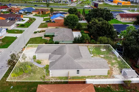 View/Area - 817 Reflections Loop E, Winter Haven, FL 33884 photo 2 of 5