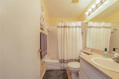 Bath - 817 Reflections Loop E, Winter Haven, FL 33884 photo 1 of 2