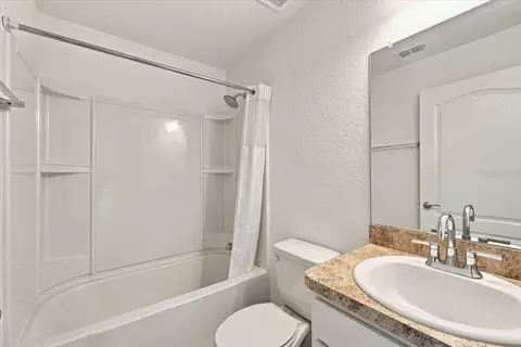 Bath - 912 Lochland Loop, Bartow, FL 33830 photo 6 of 6