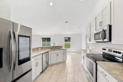 Kitchen - 912 Lochland Loop, Bartow, FL 33830 photo 1 of 3