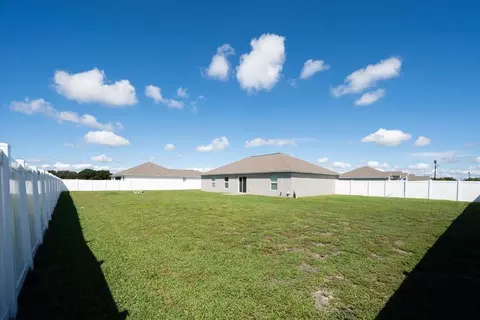 Exterior - 912 Lochland Loop, Bartow, FL 33830 photo 7 of 15