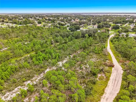 443 Parrot Ave, Sebring, FL 33870 photo 3
