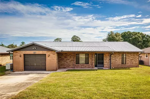 6712 Cypress Dr, Lake Wales, FL 33898
