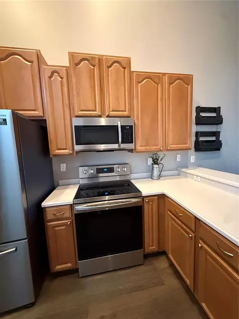 Kitchen - 2668 Rutledge Ct, Winter Haven, FL 33884 photo 3 of 4