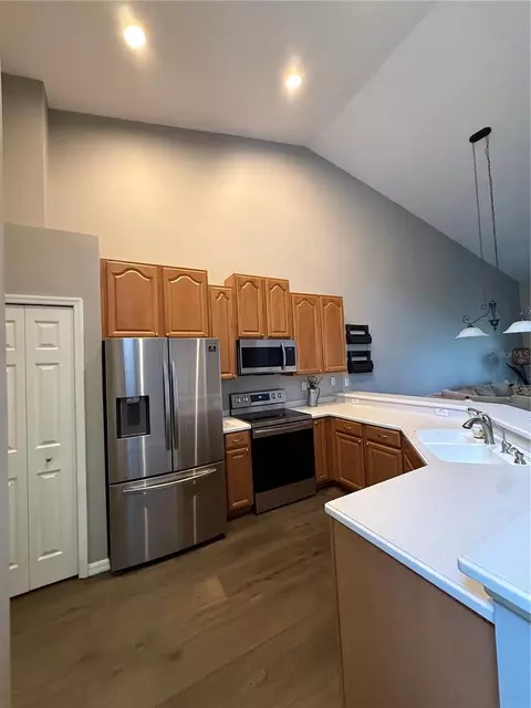 Kitchen - 2668 Rutledge Ct, Winter Haven, FL 33884 photo 2 of 4