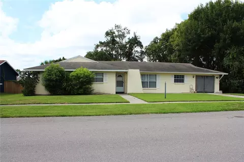 6123 Christina Dr E, Lakeland, FL 33813