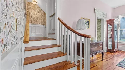 Entry Way - 790 S Broadway Ave, Bartow, FL 33830 photo 1 of 7