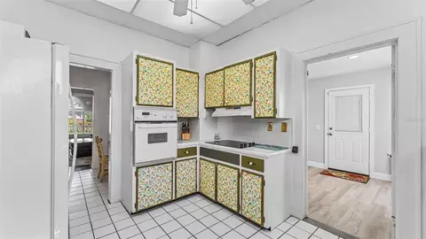 Kitchen - 790 S Broadway Ave, Bartow, FL 33830 photo 2 of 6