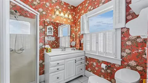 Bath - 790 S Broadway Ave, Bartow, FL 33830 photo 8 of 9