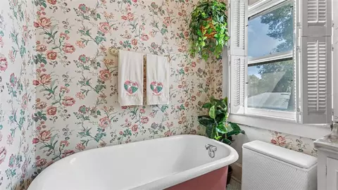 Bath - 790 S Broadway Ave, Bartow, FL 33830 photo 7 of 9