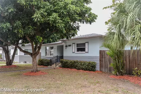2827 29th Ave N, Saint Petersburg, FL 33713