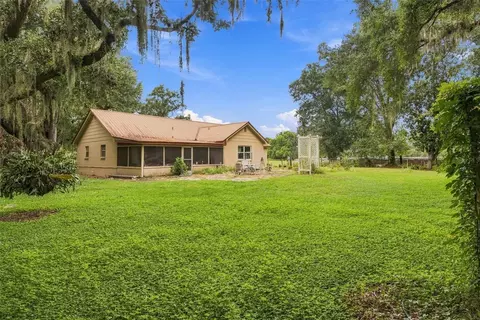 Exterior - 2647 Mcintosh Rd, Dover, FL 33527 photo 6 of 8
