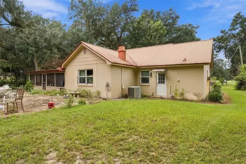 Exterior - 2647 Mcintosh Rd, Dover, FL 33527 photo 5 of 8