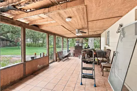 Exterior - 2647 Mcintosh Rd, Dover, FL 33527 photo 2 of 8