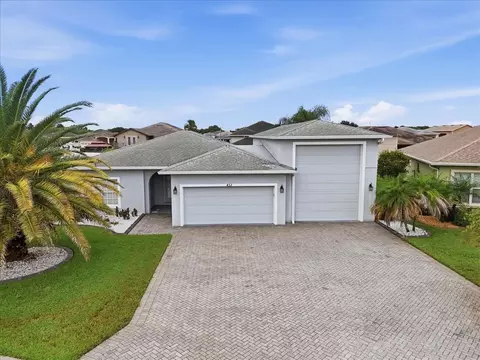 453 Nolane Ln, Polk City, FL 33868