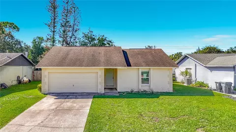 3749 Feather Dr, Lakeland, FL 33812