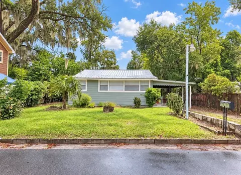 1204 N Morningside Dr, Plant City, FL 33563