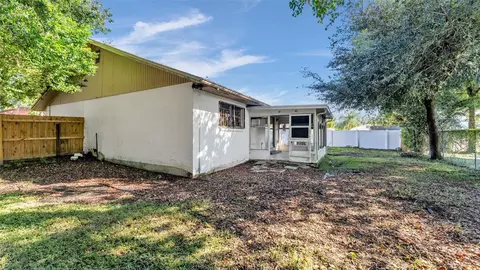 Exterior - 3108 Elderwood Pl, Seffner, FL 33584 photo 3 of 3