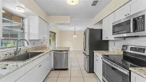 Kitchen - 3108 Elderwood Pl, Seffner, FL 33584 photo 1 of 4